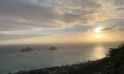 Featured image of post Lanikai Pillbox Sunrise Hike and Kayaking to the Mokes